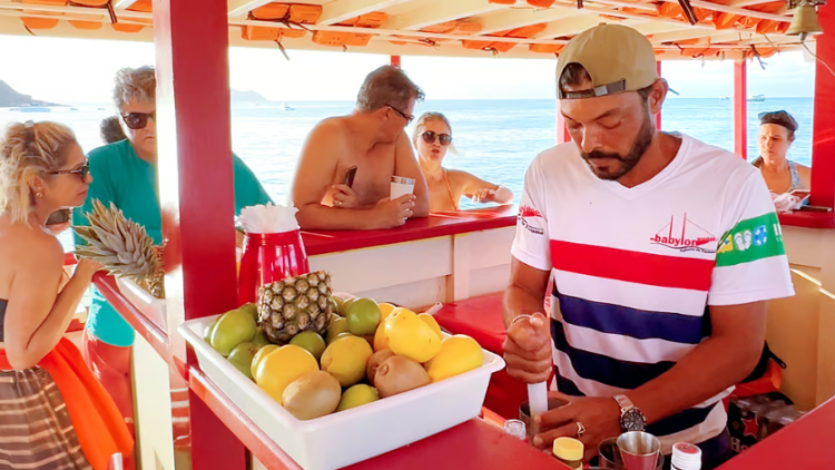 Passeio de escuna em Búzios