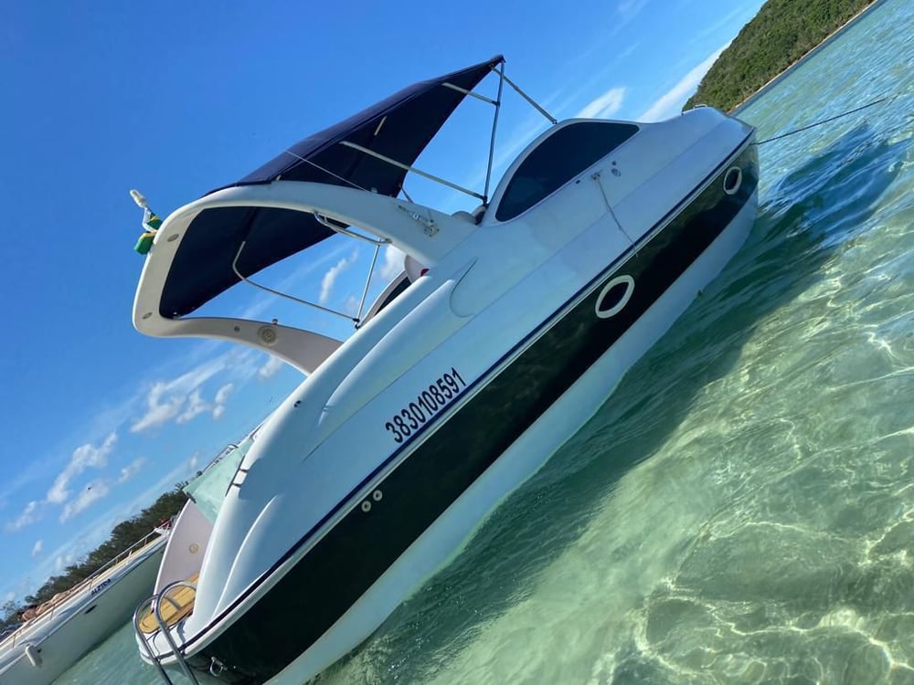 Aluguel de Lancha em Cabo Frio