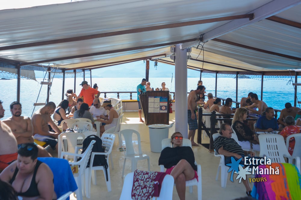 Passeio de barco em Paraty | Escuna Estrela da Manhã 