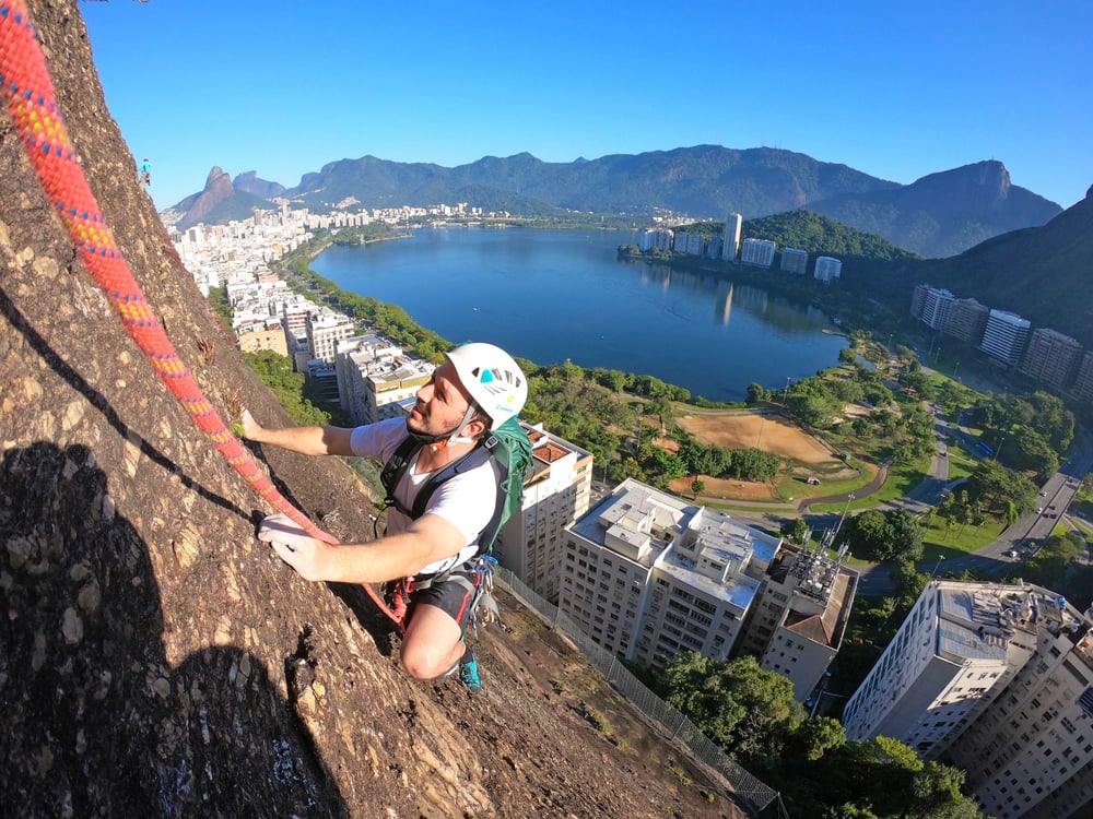 ESCALADA NO CORTE DO CANTAGALO - RJ