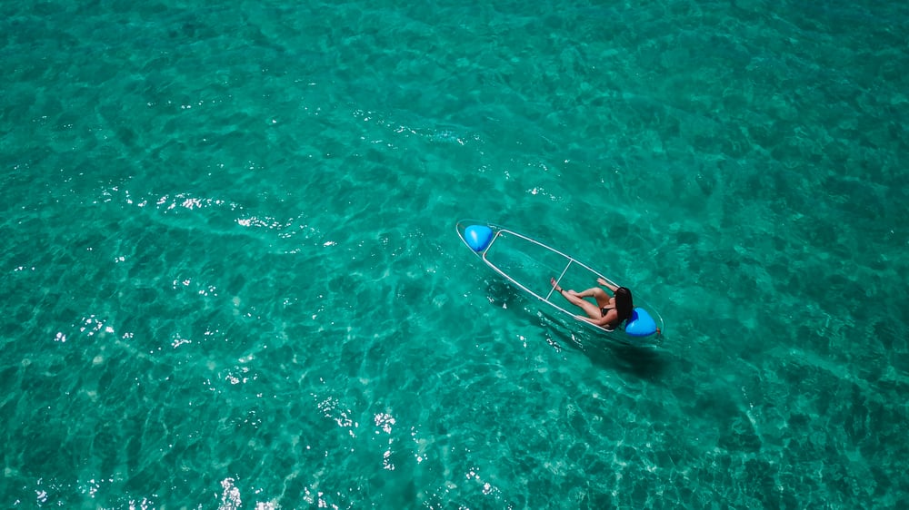 FOTOS DE DRONE NO CAIAQUE TRANSPARENTE