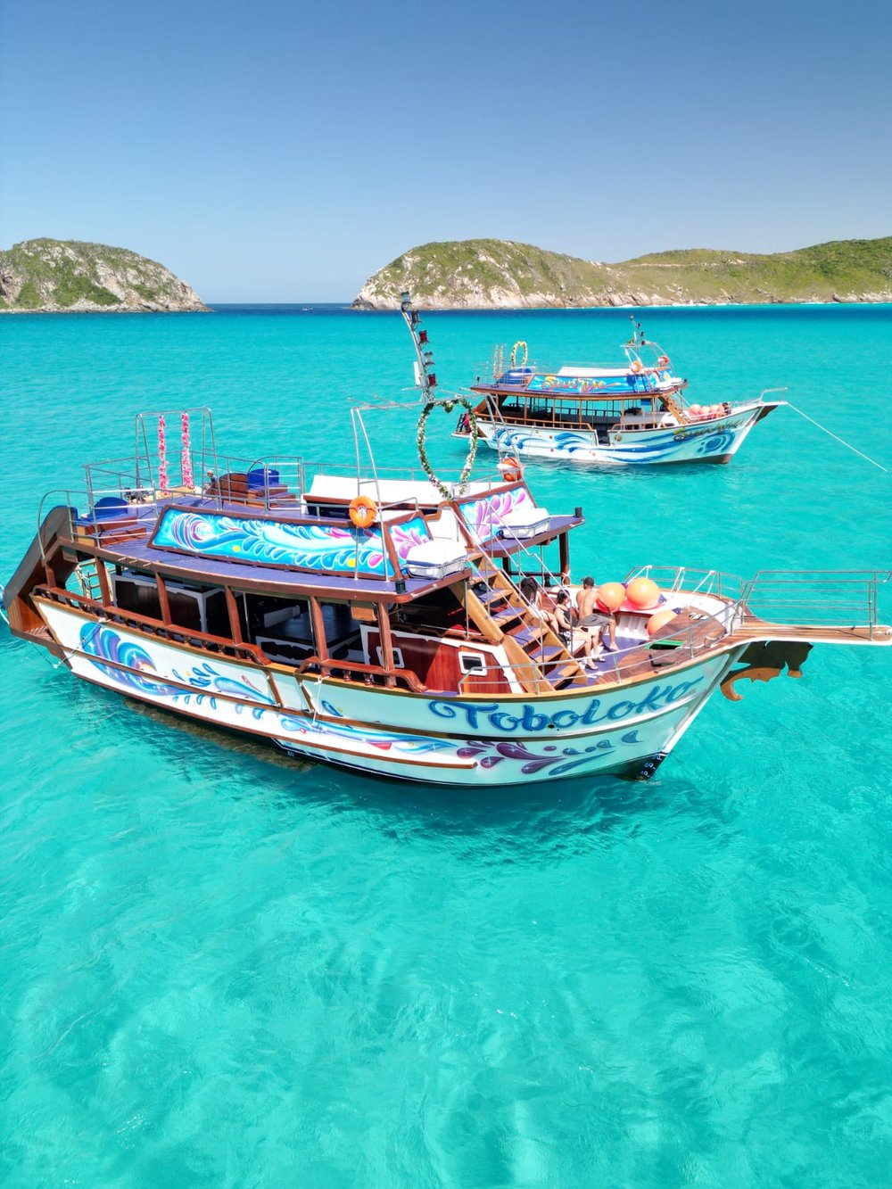 EMBARCAÇÃO TOBOLOKO 2 ANDARES