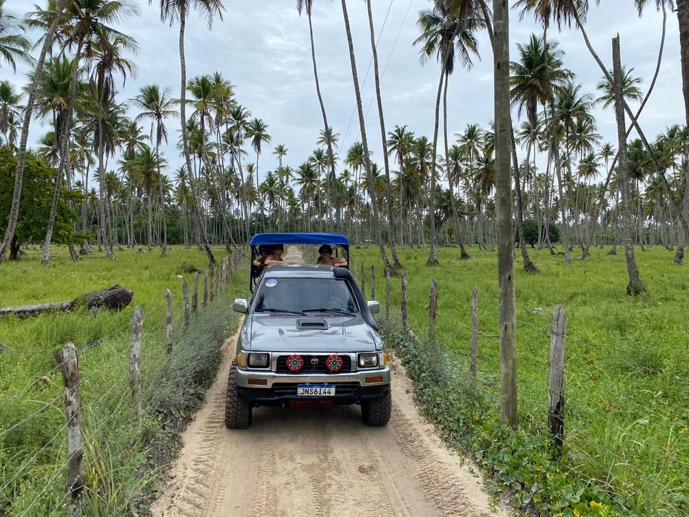 PASSEIO DE 4x4 GARAPUA 