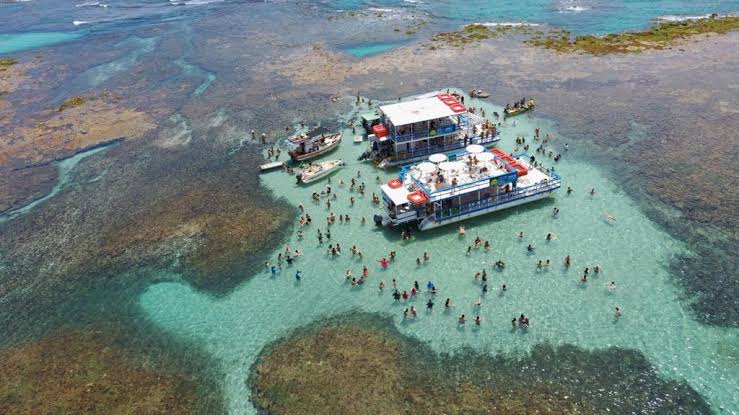 Piscinas Naturais do Seixas – Passeio de Catamarã em João Pessoa