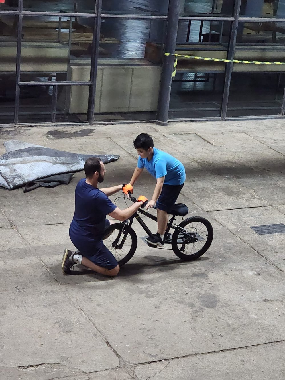 Aula em frente ao Museu do Amanhã - Rio de Janeiro / RJ - Aprender andar de bicicleta 