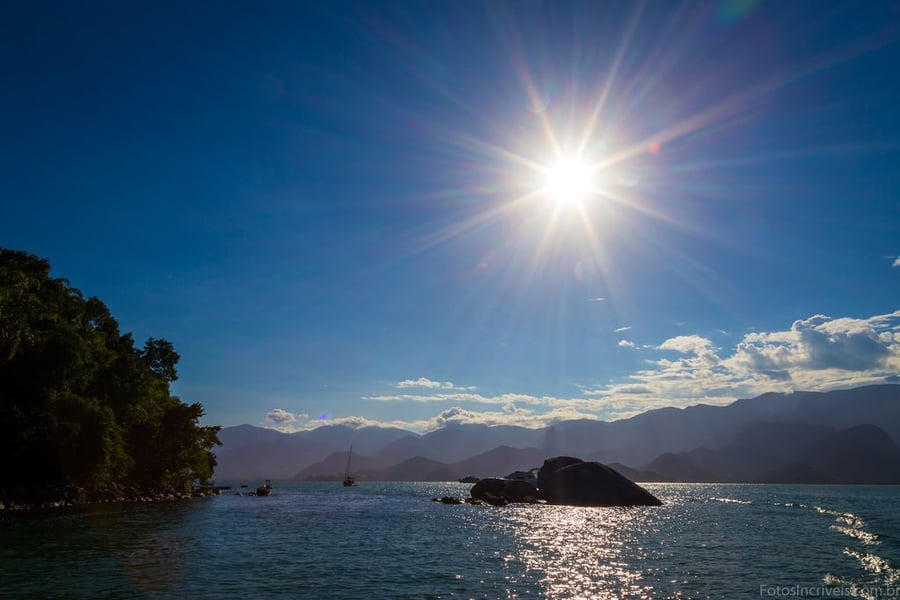 Ilha do Cedro + Praia - Cachoeira do Iriri  passando pela reserva indígena