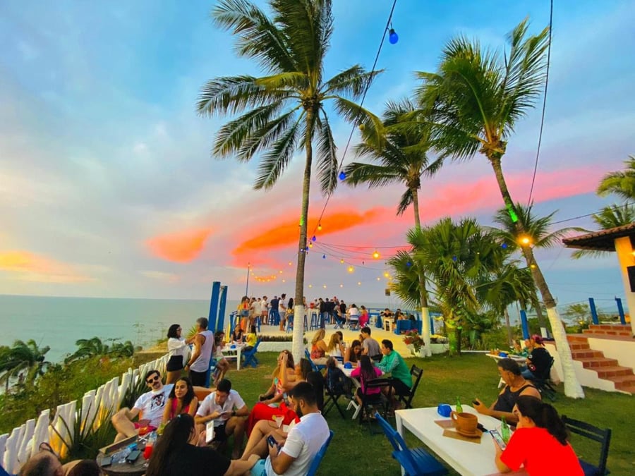 Passeio á Praia de Lagoinha com Por do sol