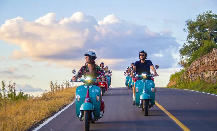Tour de Vespa