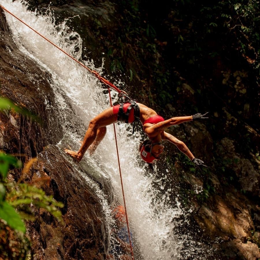 Rapel Cachoeira do Mendanha em grupo