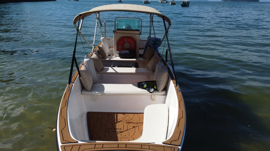 Passeio de Lancha Compartilhada em Paraty
