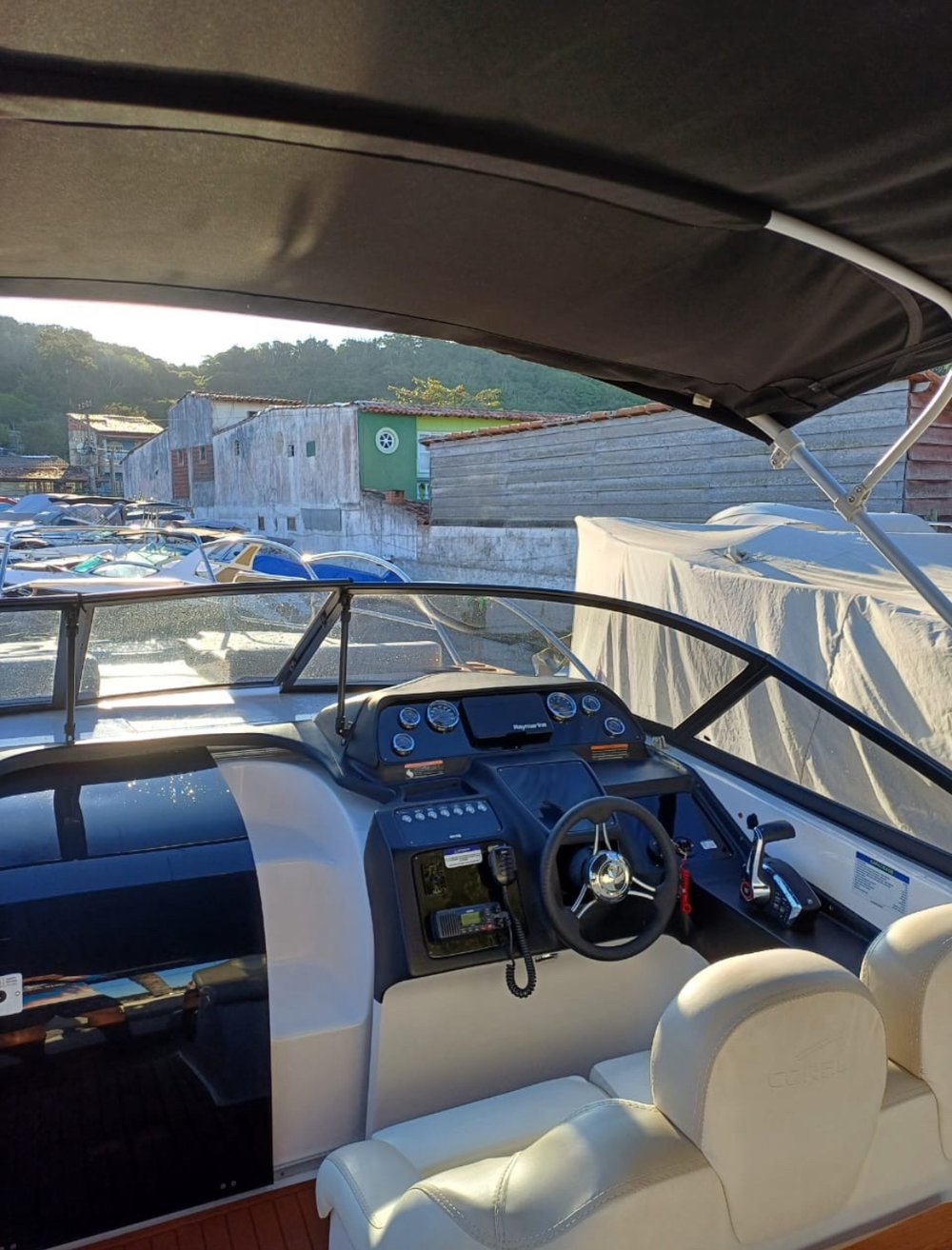 Passeio de Lancha em Cabo Frio