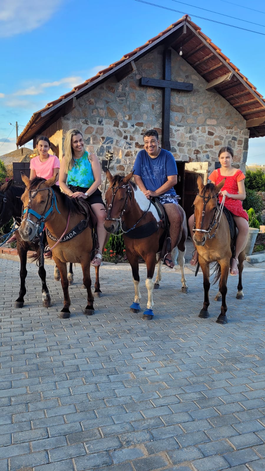 Visita a capela de pedra