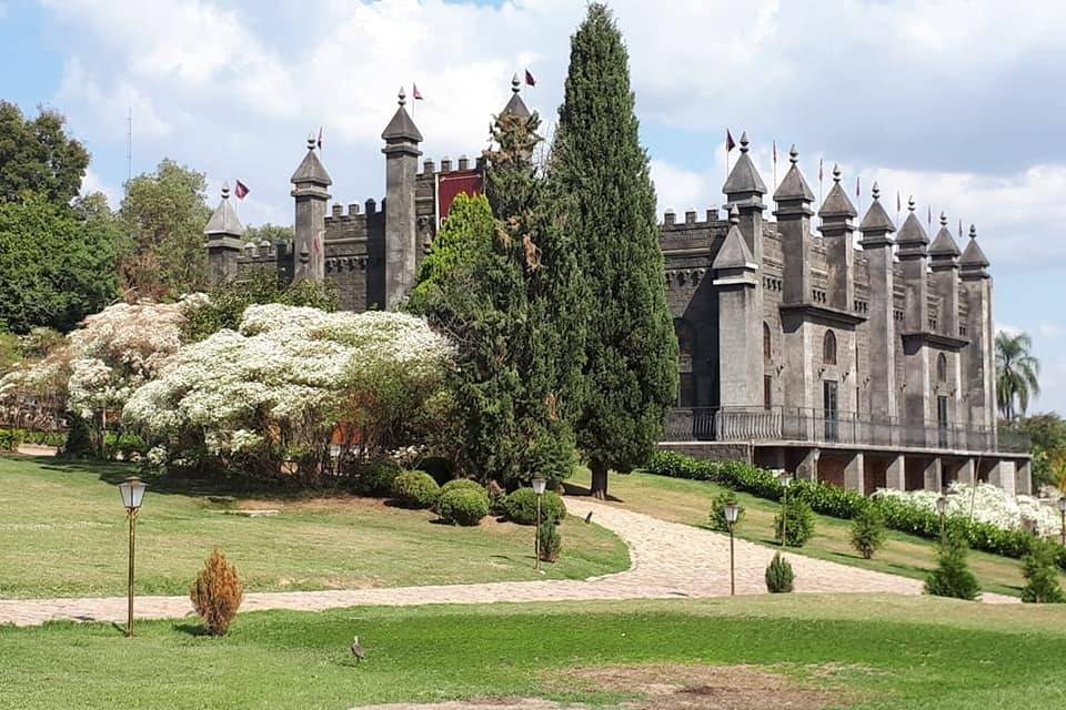 17/07 Vinhedo: Castelo dos Vinhais com café colonial e city tour