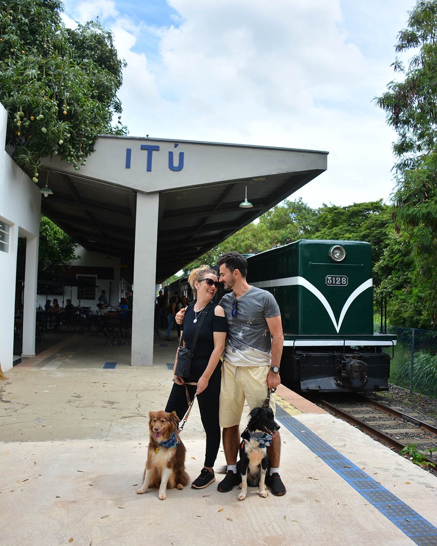 Passeio de Trem Republicano Salto x Itu x Salto com Almoço