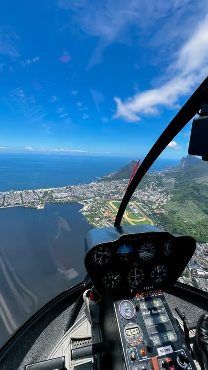 Passeio de helicóptero no Rio com portas abertas - foto 5