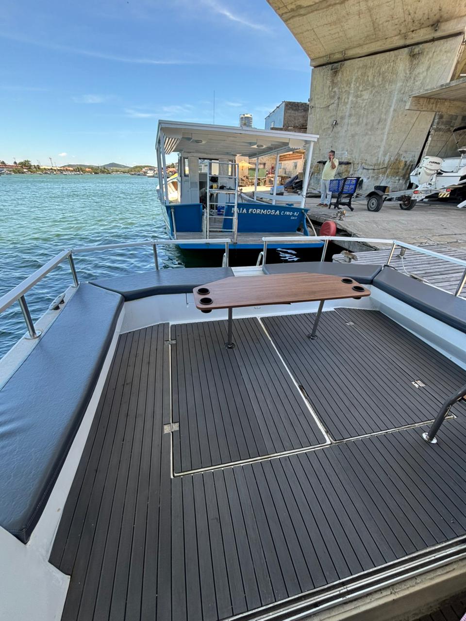 Passeio de Lancha em Arraial do Cabo e Cabo Frio