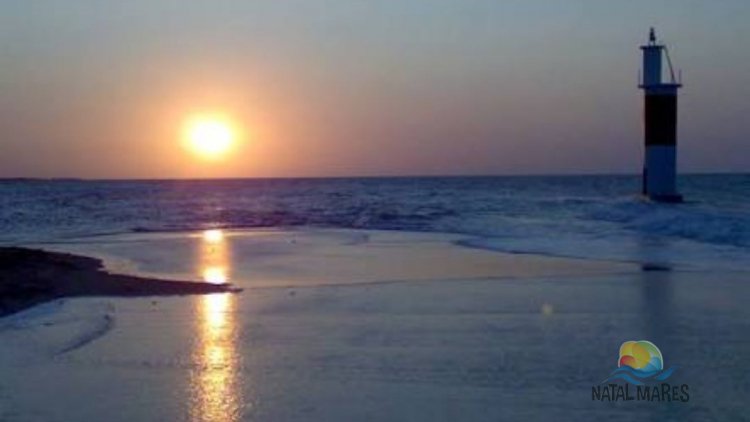 praia-de-galinhos-com-barco