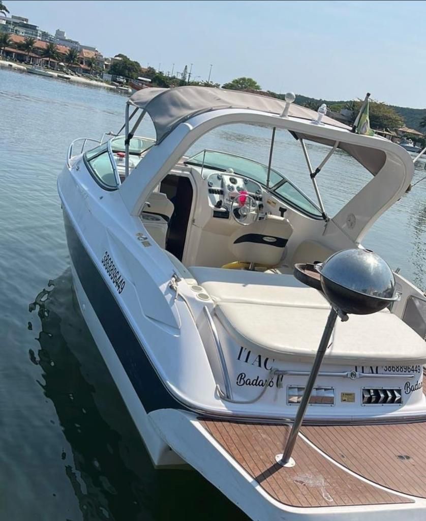 Passeio de Lancha em Arraial do Cabo e Cabo Frio