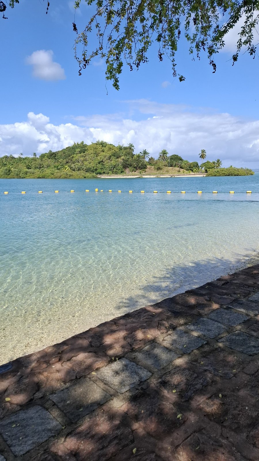 Praia da Pontinha (ilha de bom jesus dos passos)