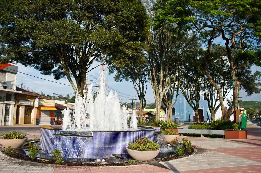 01/5 Guararema com Passeio de trem e city tour