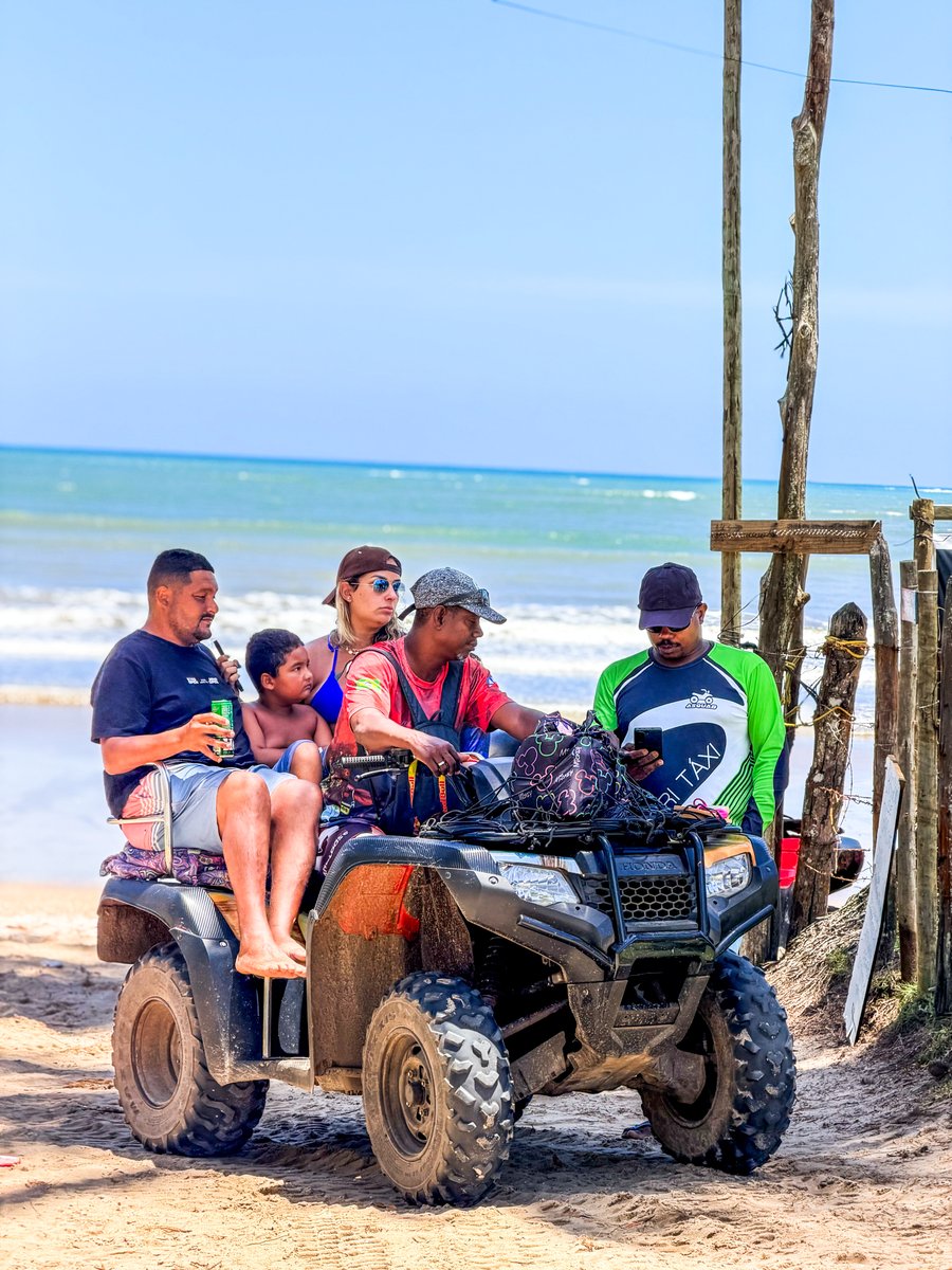 Passeio de quadriciclo em Boipeba com condutor local