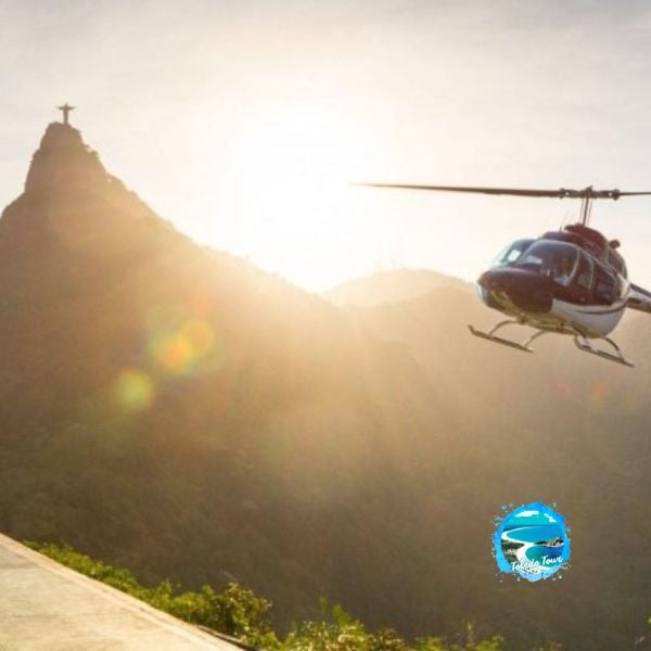 Vôo de helicóptero para casal