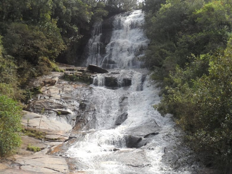 cachoeiras de Bueno Brandão