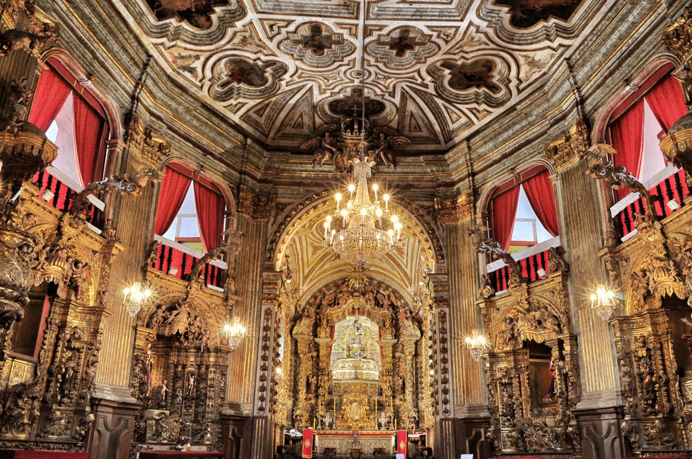 Interior da Basílica Menor de Nossa Senhora do Pilar, em Ouro Preto.