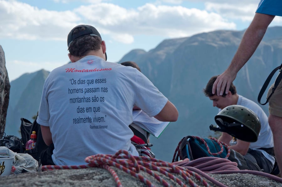 Escalada Dedo de Deus/ Face Leste 