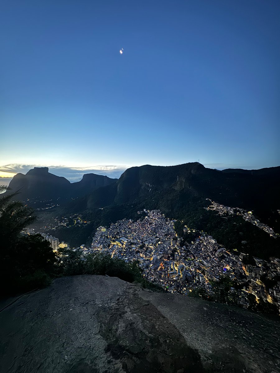 MIRANTE COM VISTA PRA ROCINHA 