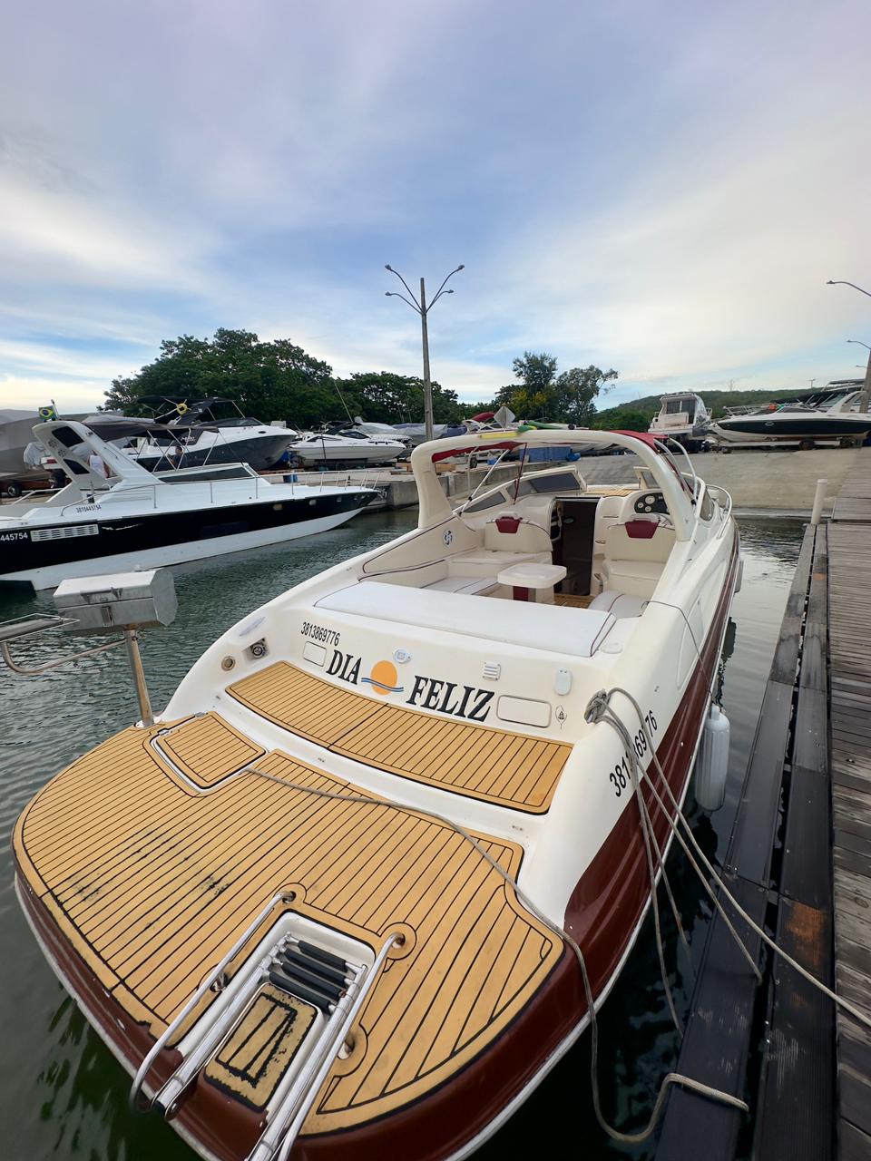 Passeio de Lancha em Cabo Frio
