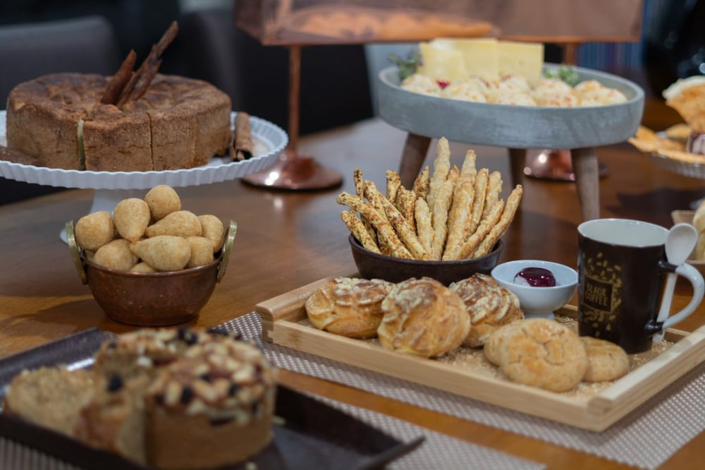 17/07 Vinhedo: Castelo dos Vinhais com café colonial e city tour