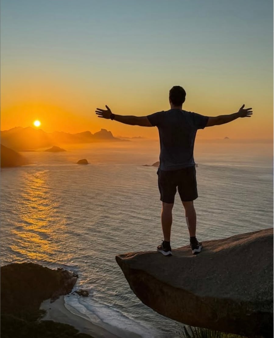 Vista incrível da Pedra do Telégrafo com experiência guiada e registros profissionais no Rio de Janeiro