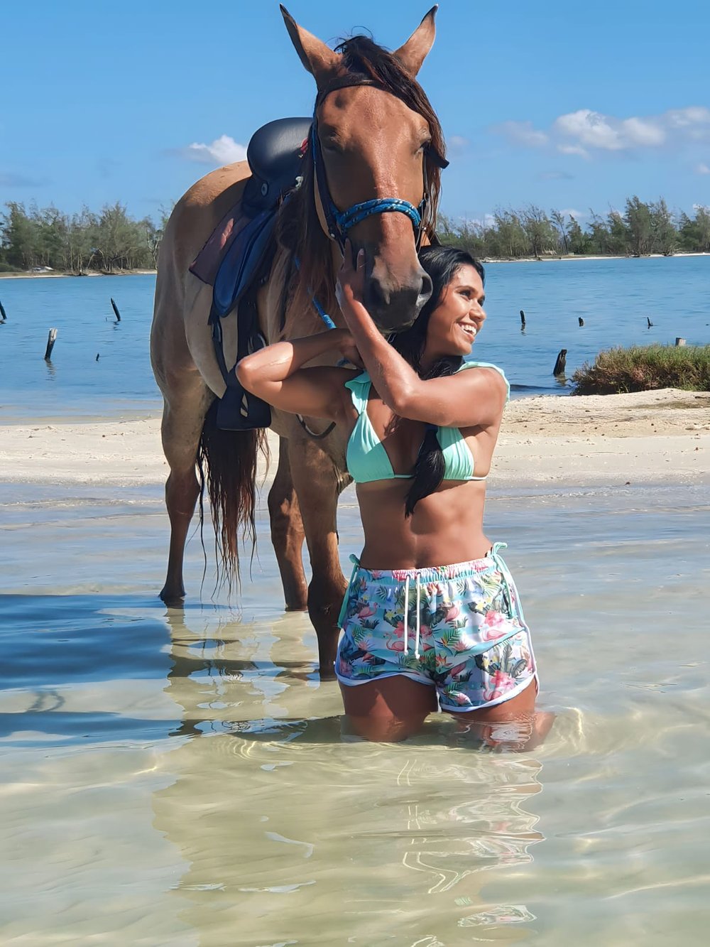 PASSEIO A CAVALO POR LAGOAS, SALINAS E PRAIAS EM MONTE ALTO