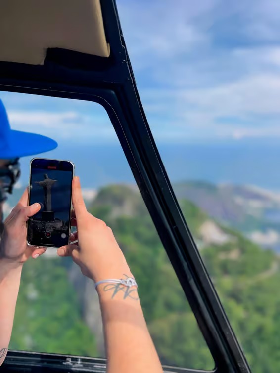 Passeio de helicóptero no Rio com portas abertas - foto 18