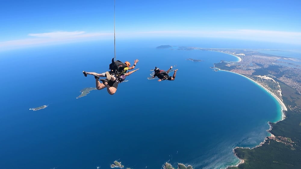 Salto Duplo de Paraquedas em Búzios RJ