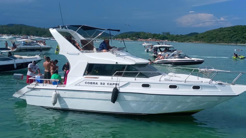 Passeio de Lancha em Arraial do Cabo e Cabo Frio