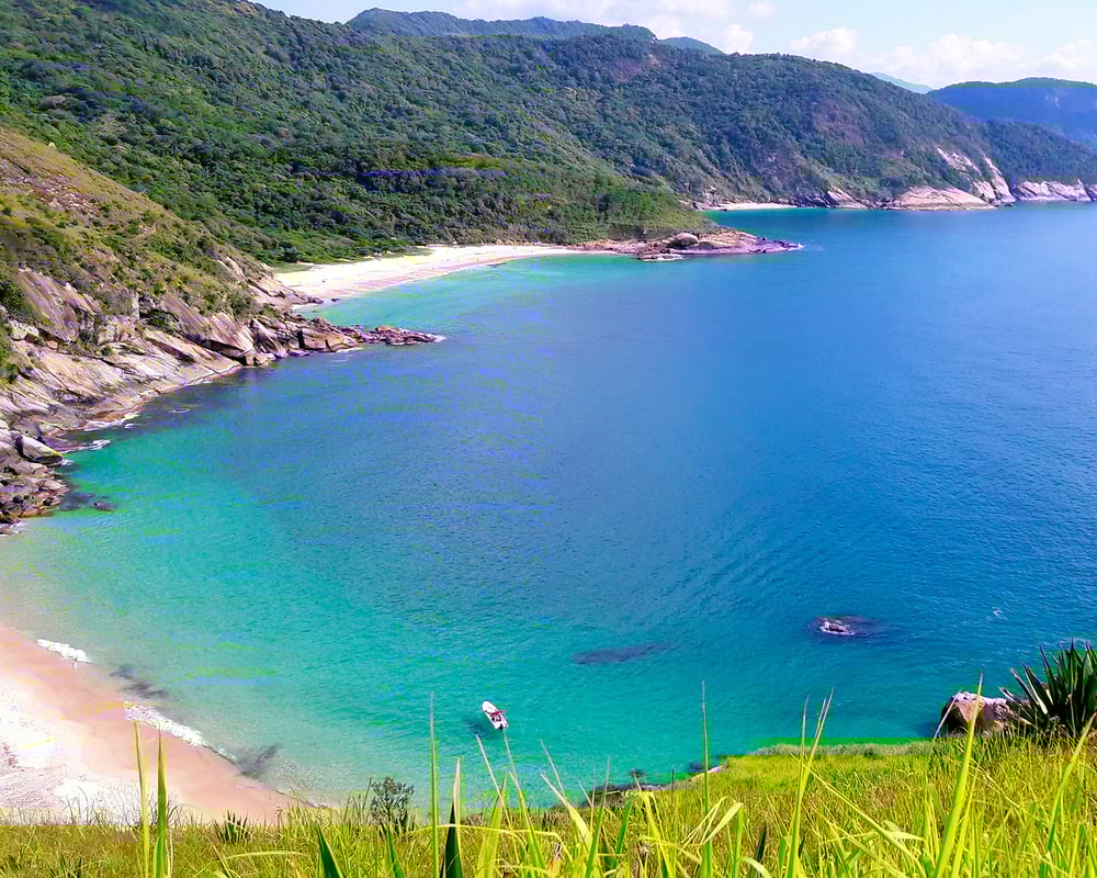 TRAVESSIA DAS PRAIAS SELVAGENS