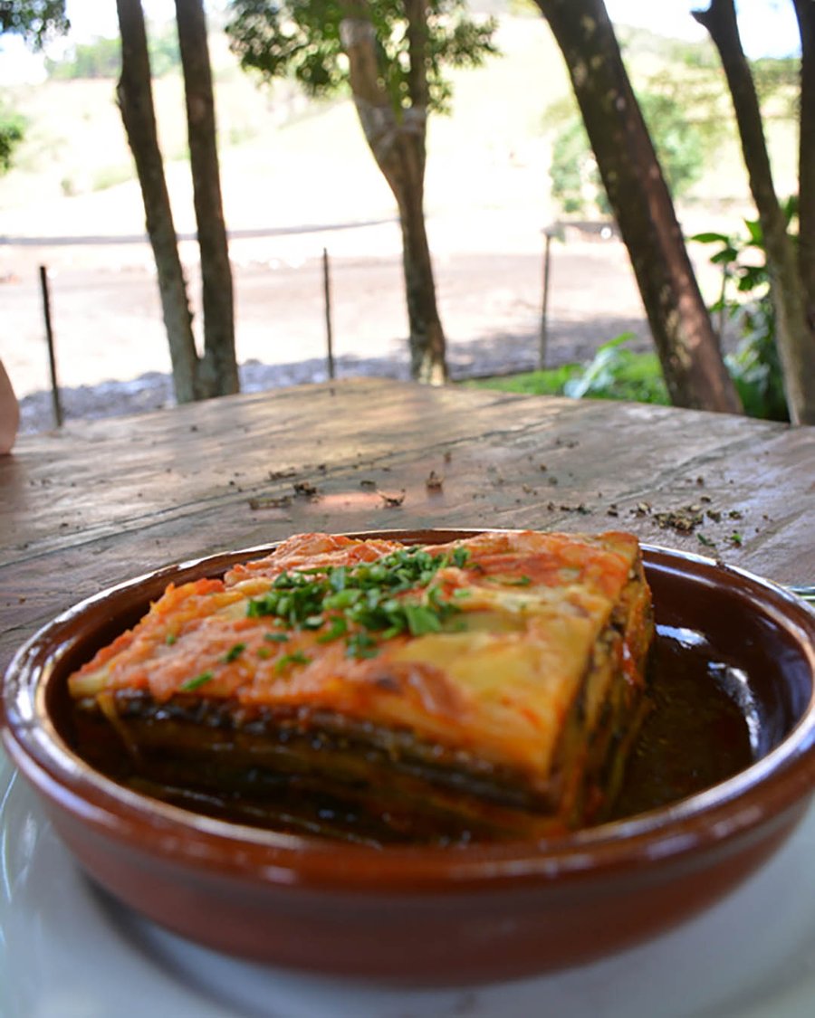 Visita Guiada com Degustação de Queijos e Almoço na Fazenda Atalaia
