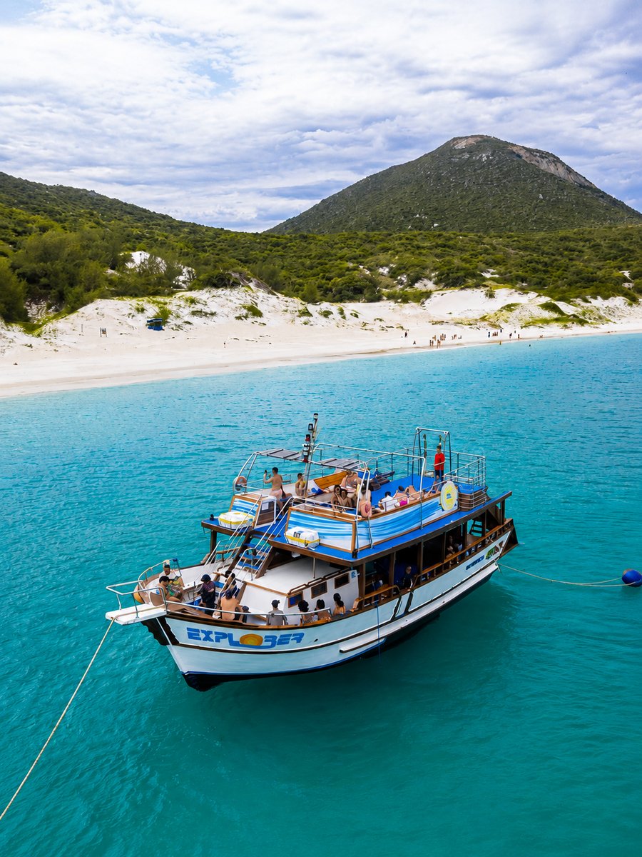 Passeio de barco em Arraial do Cabo