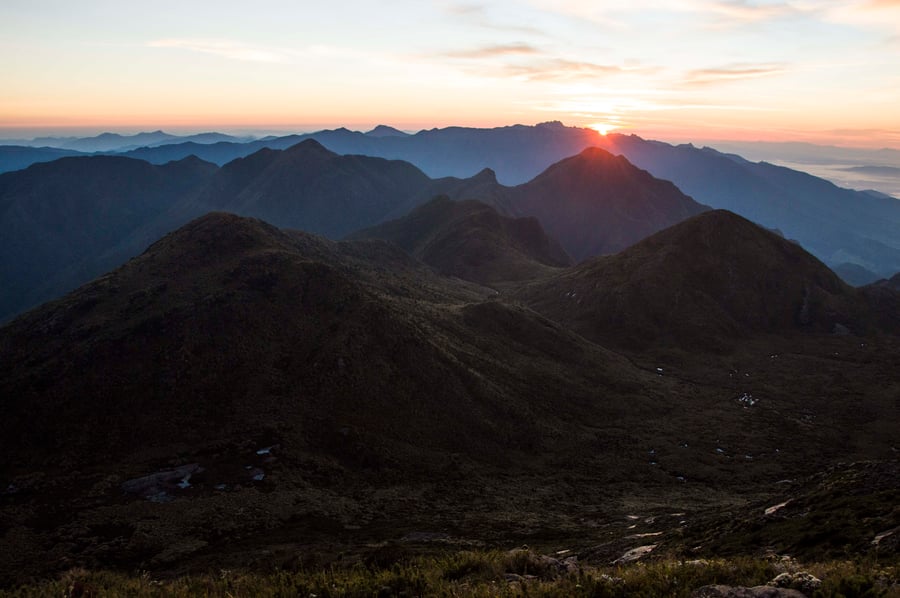 Nascer do Sol na Pedra da Mina
