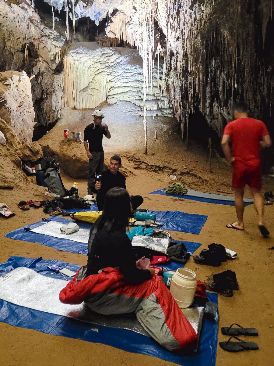 EXPEDIÇÃO TRAVESSIA pernoite na caverna