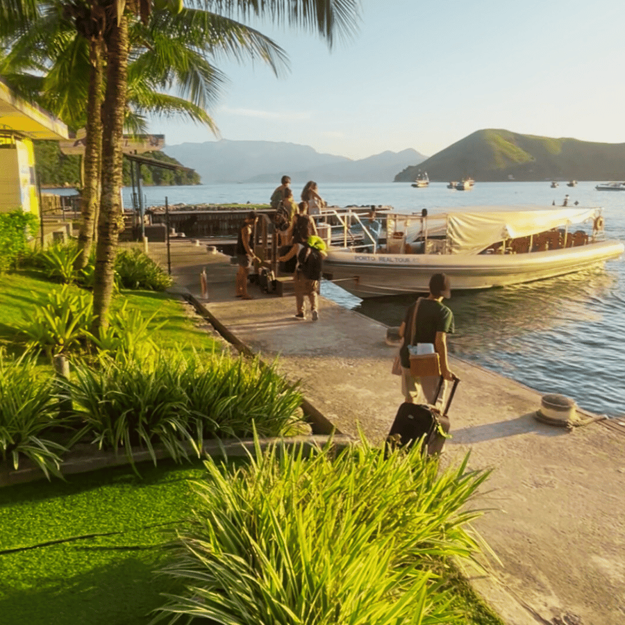 Essa é nossa area de embarque para o barco em nossa Marina Particular