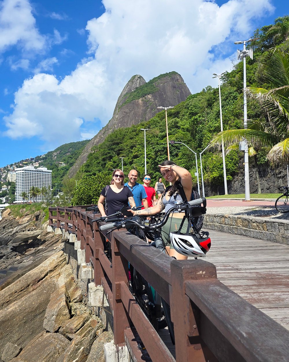 Bike Tour no Rio de Janeiro com a @KmonAdventure