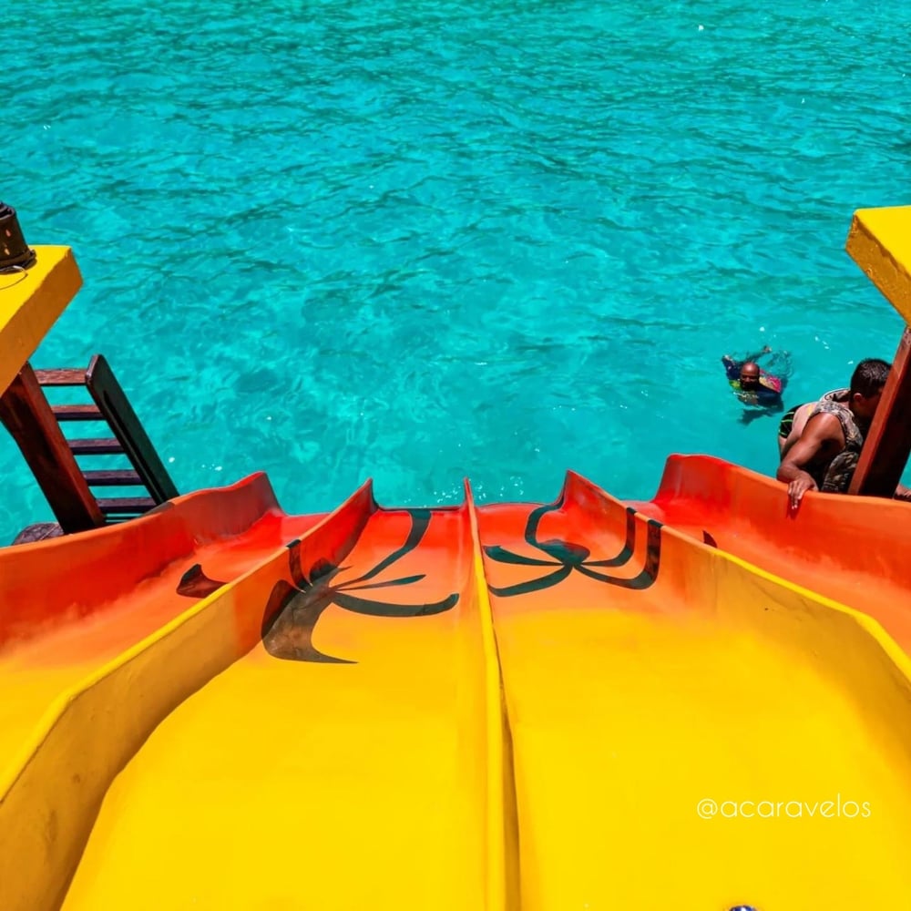 Passeio de Barco Toboágua / Escorrego