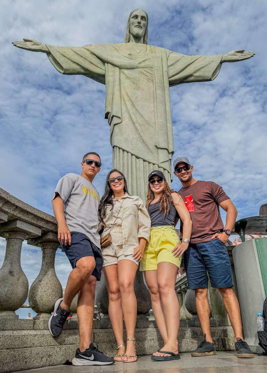 Perfeito para viver sozinho, em casal ou com amigos. Ensaio fotográfico ideal para casal, família ou viagem no Rio de Janeiro.