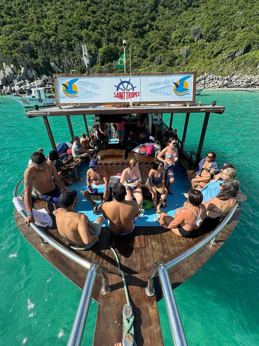 Barco Open Bar em Arraial do Cabo
