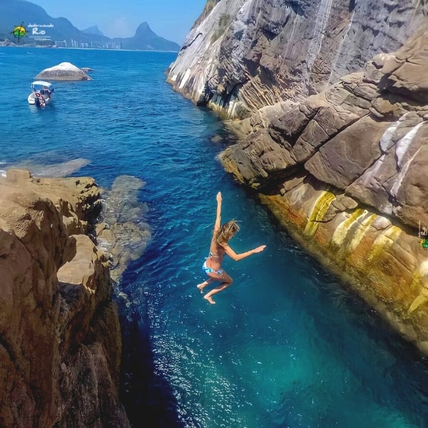 Barco para as  Ilhas Tijucas