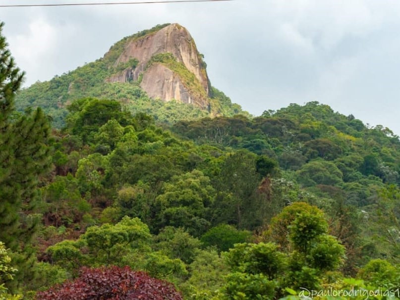 A trilha do Queixo d'Anta tem uma das melhores vistas da Serra da Mantiqueira