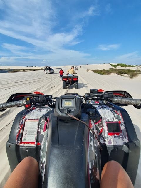 Paseo en cuatriciclo por Arraial do Cabo